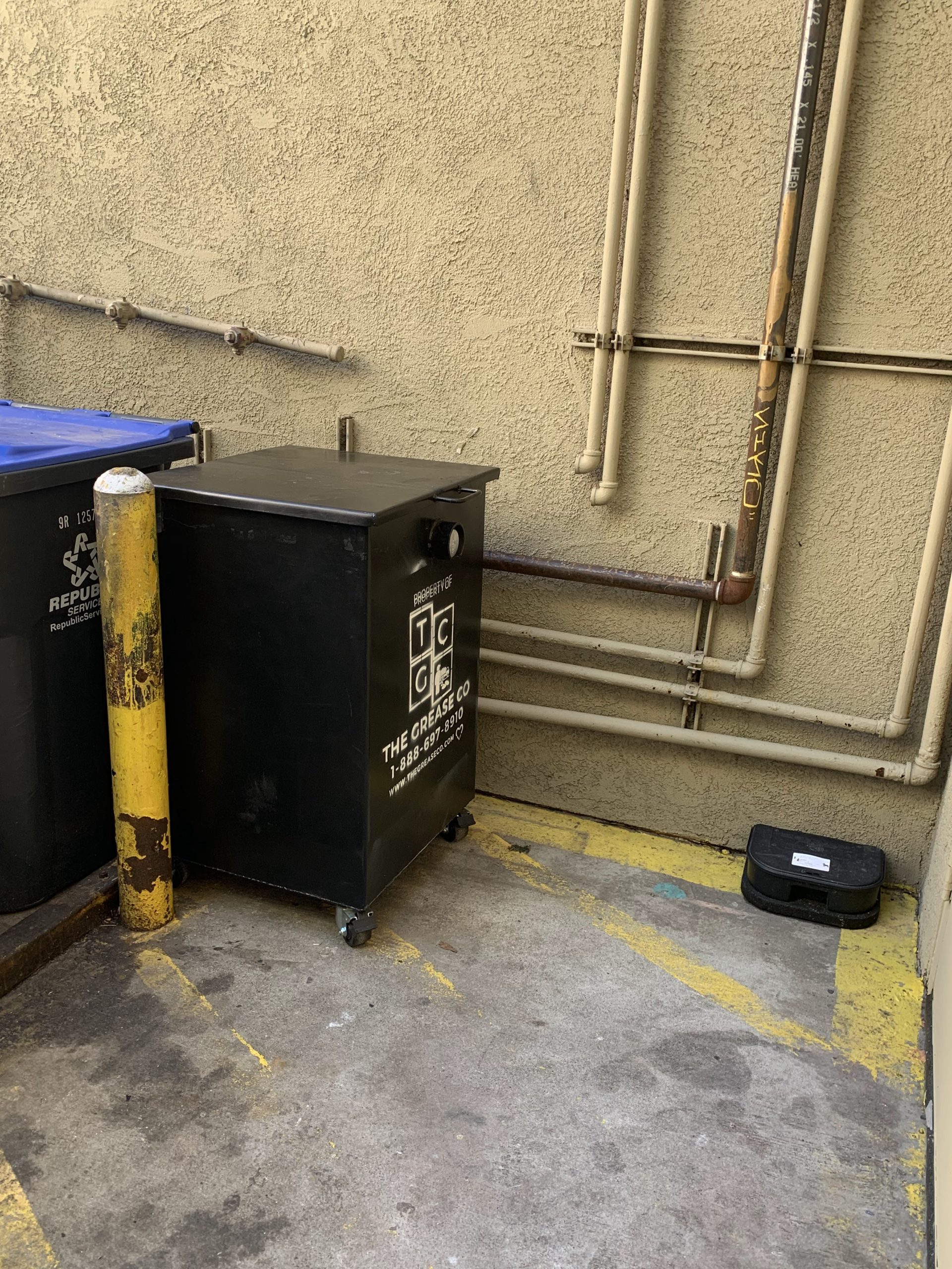 Grease trap cleaning in Lakewood kitchen by licensed professionals